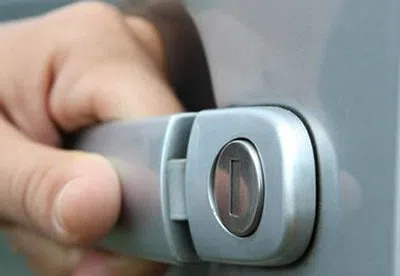 Little Village Locksmith Store Fort Lauderdale, FL 954-364-3662 - 21-unlock-car